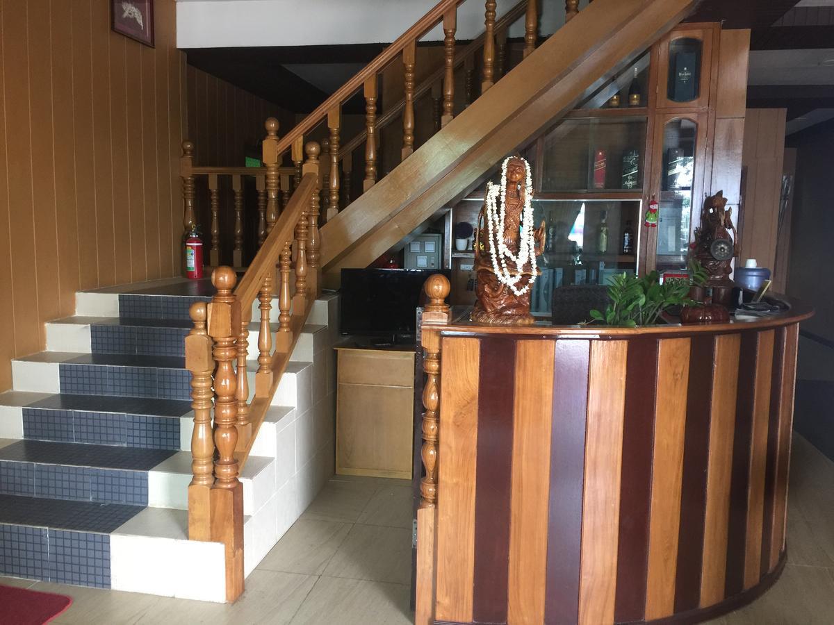 ניאונגשווה Golden Fish Motel מראה חיצוני תמונה